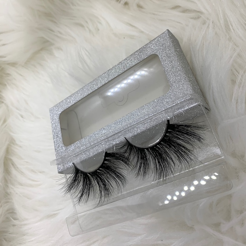 Mink Lash extensions - Picture 4 of 9
